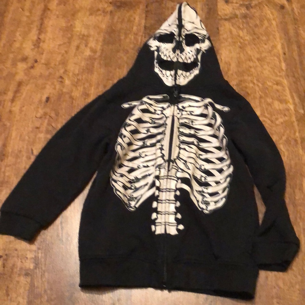 Skull Hoodie🌸
